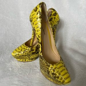 Alexandre Birman Yellow Python Platform Heels Size 8